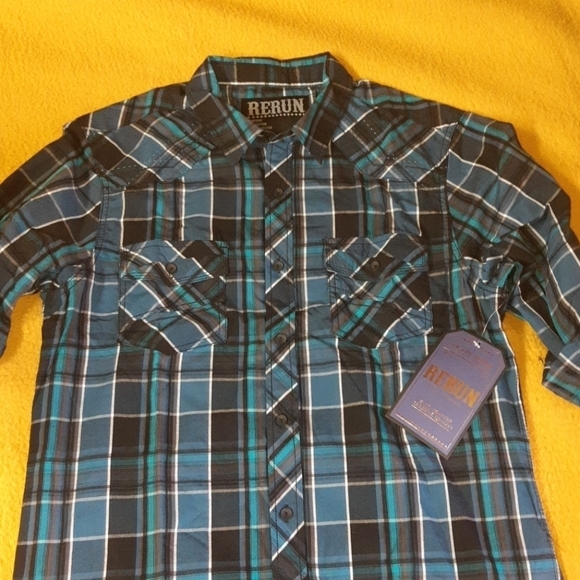 RERUN Button down M3 - Picture 3 of 7